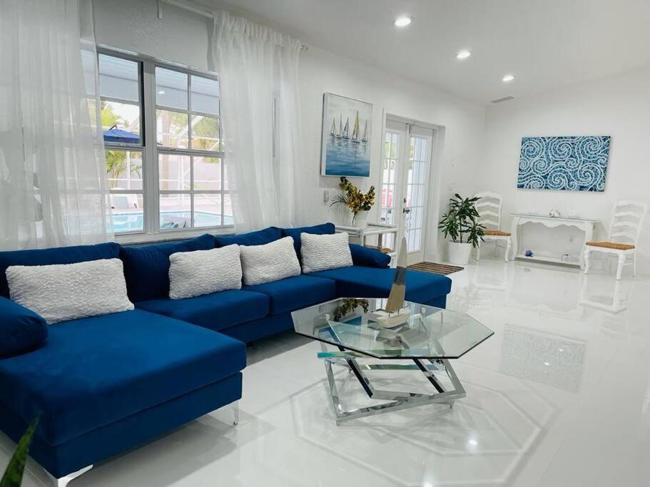 Home In Miami Luaran gambar
