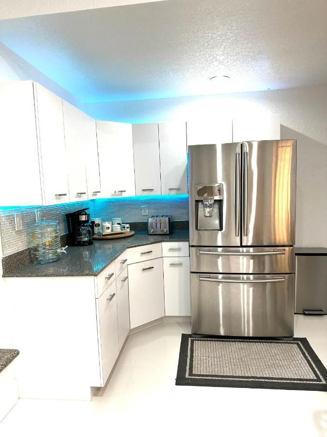 Home In Miami Luaran gambar